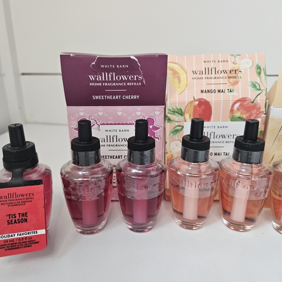 NWT Bath & Body Works White Barn Wallflower Fragrance Refills - Set Of 9 - Picture 5 of 5